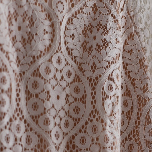 White Lace Short Sleeve High/Low-Special Occasion Dress by “Wildfire”-Size Small - Picture 7 of 14